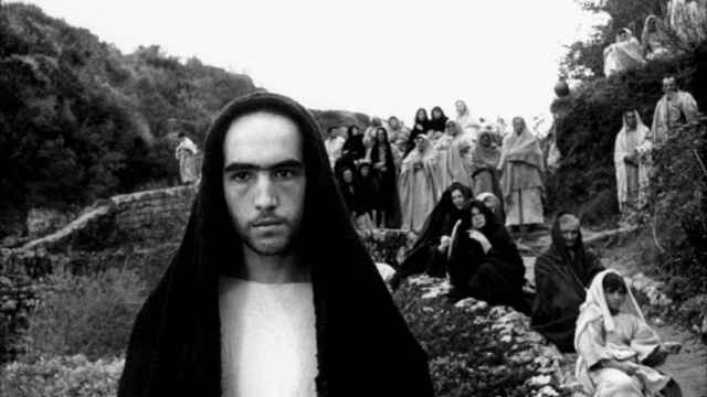 Fotograma de la película 'El evangelio según Mateo', de Pier Paolo Pasolini, en la que Enrique Irazoqui hizo de Jesucristo