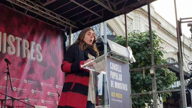 Montse Puigdemont, durante el acto independentista contra el Consejo de Ministros / @omnium