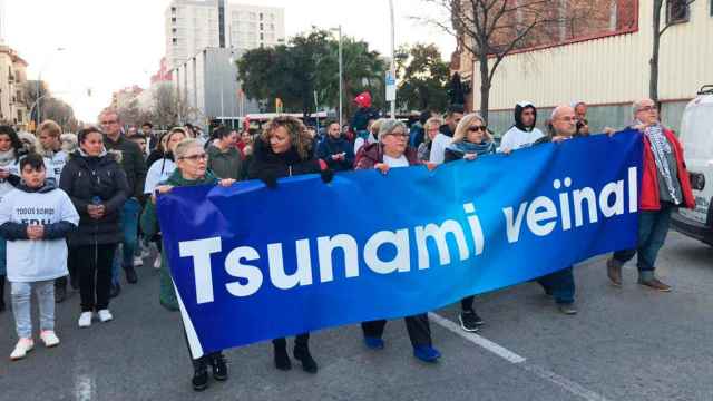 Imagen de una marcha de Tsunami Vecinal en Barcelona / MA