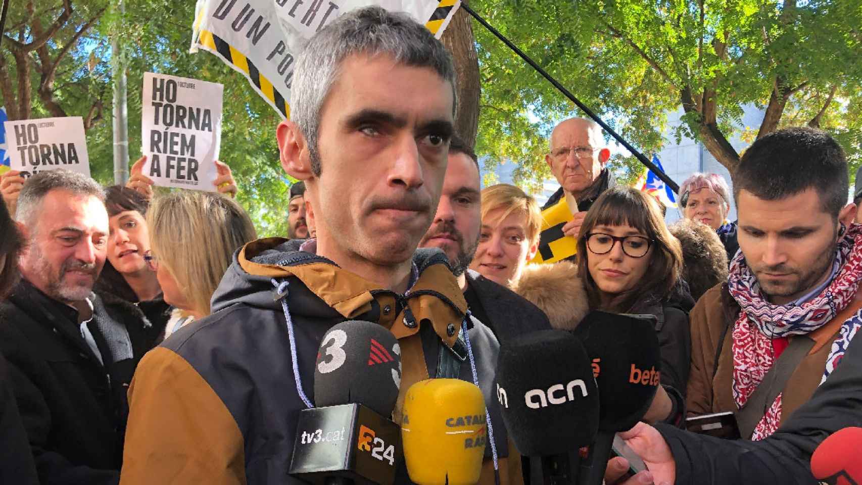 El independentista Roger Español, que perdió el ojo a causa del impacto de una pelota de foam durante las cargas policiales del 1-O / EUROPA PRESS