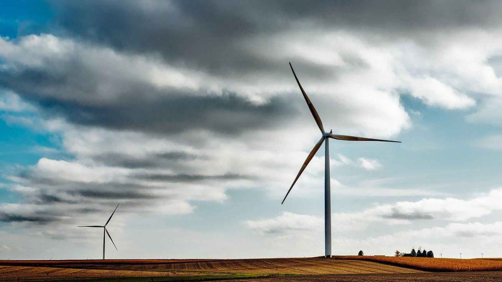 Molinos de viento, una forma de generación de energías renovables