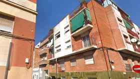 Un edificio de la calle Barri Vermell de Barcelona, donde ha muerto el trabajador / GOOGLE MAPS