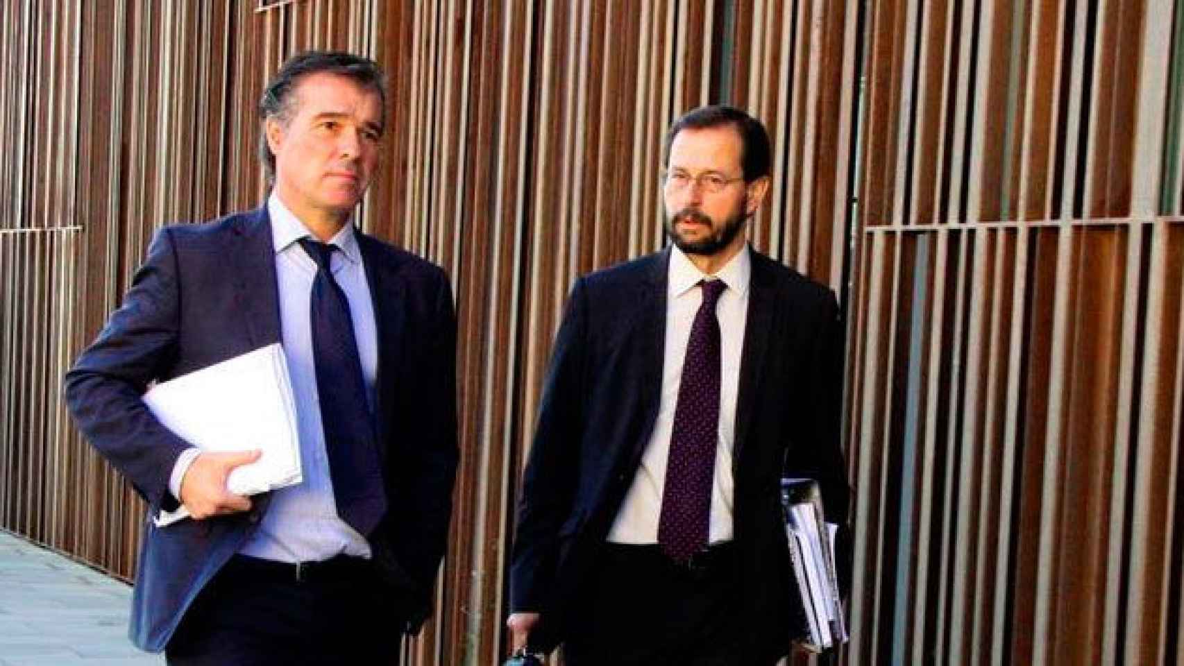 Los fiscales anticorrupción Fernando Bermejo y José Grinda saliendo de los juzgados del Vendrell / CG