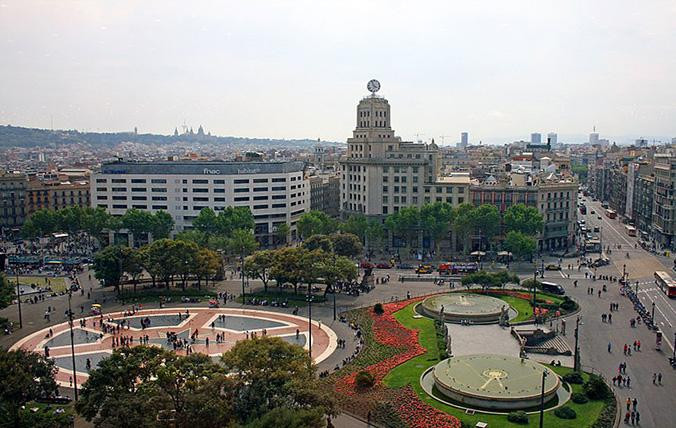 Plaza de Cataluña de Barcelona / WIKIMEDIA COMMONS