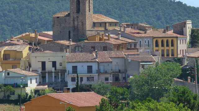 Vistas de la localidad de Darnius