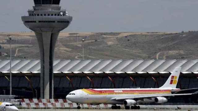 Terrenos adyacentes al aeropuerto de Madrid, que Aena prevé comercializar / EFE