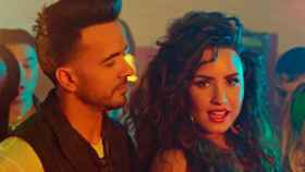 Luis Fonsi y Demi Lovato en el videoclip de la canción 'Échame la culpa' / CD