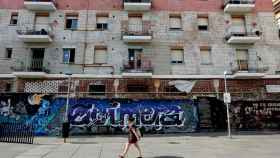 Bloque de viviendas tomadas por okupas en Madrid / EFE