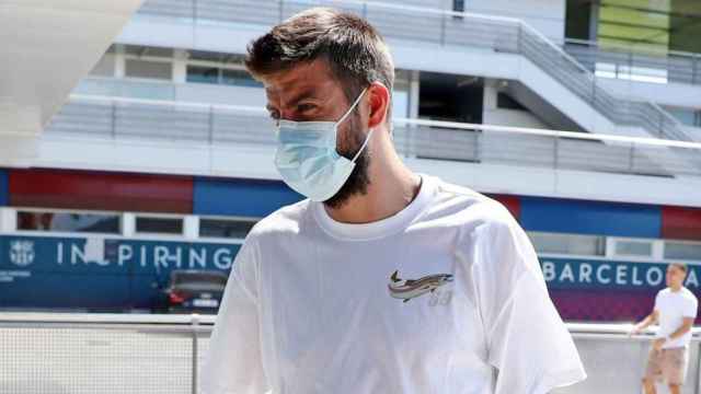 Gerard Piqué llega a la Ciudad Deportiva, en los primeros días de entrenamientos del año / FCB