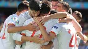Los jugadores de la selección española de Luis Enrique celebran un gol durante la Eurocopa / EFE