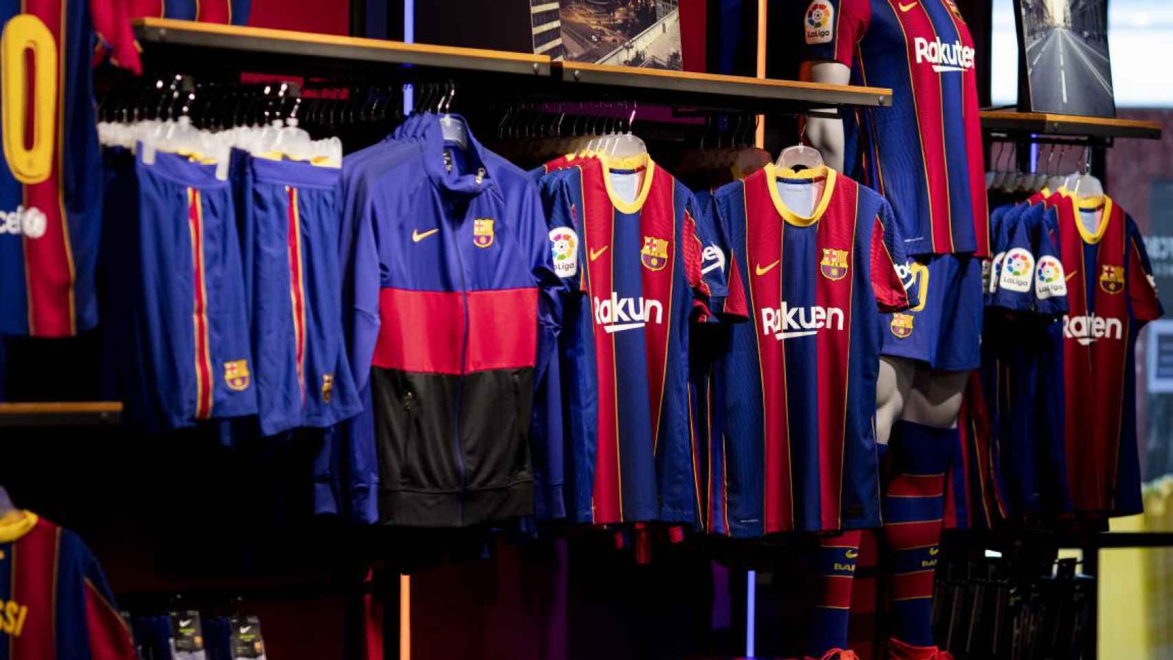 Imagen de archivo de una tienda del FC Barcelona / FCB