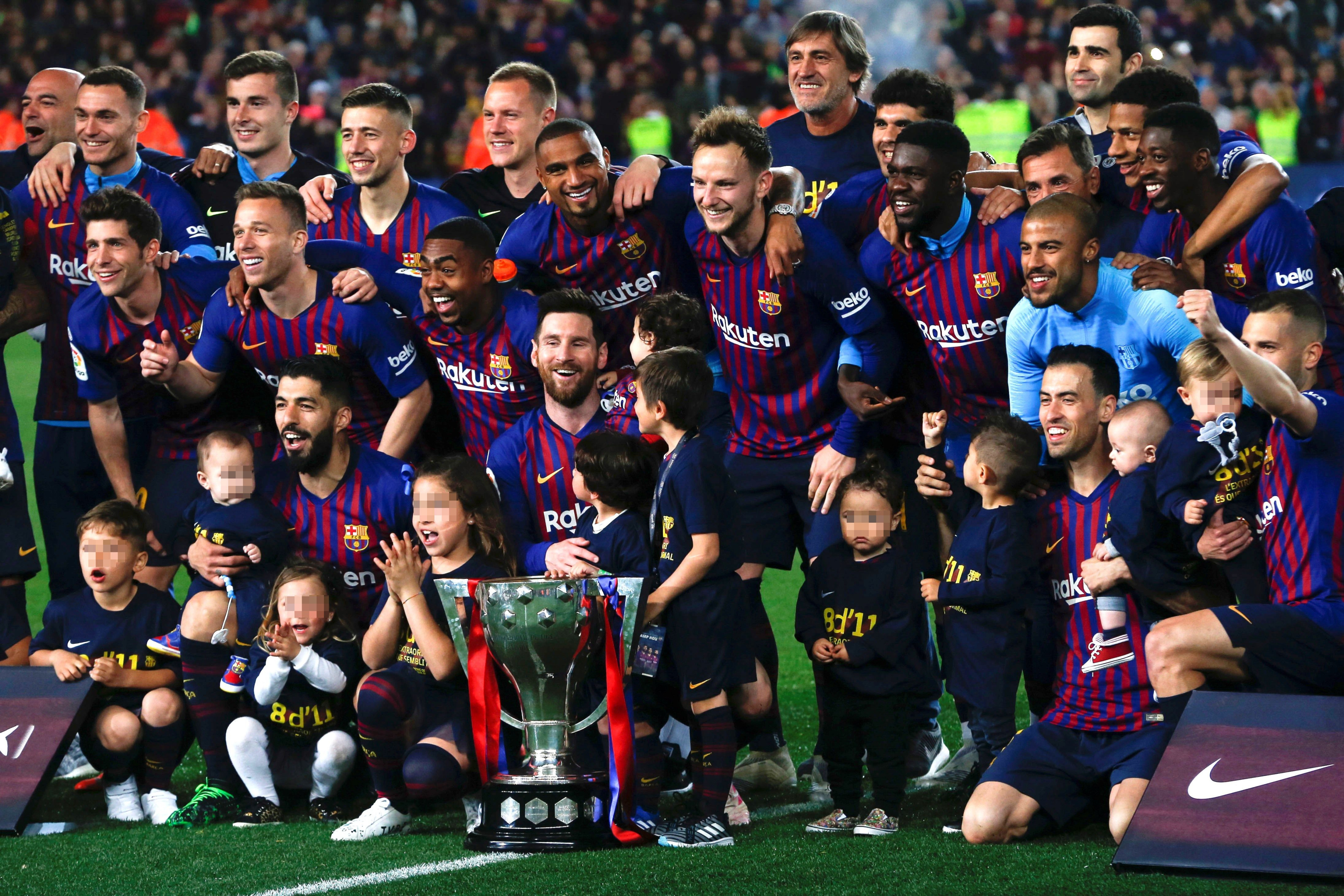 Los jugadores del Barça celebran un título de Liga | EFE