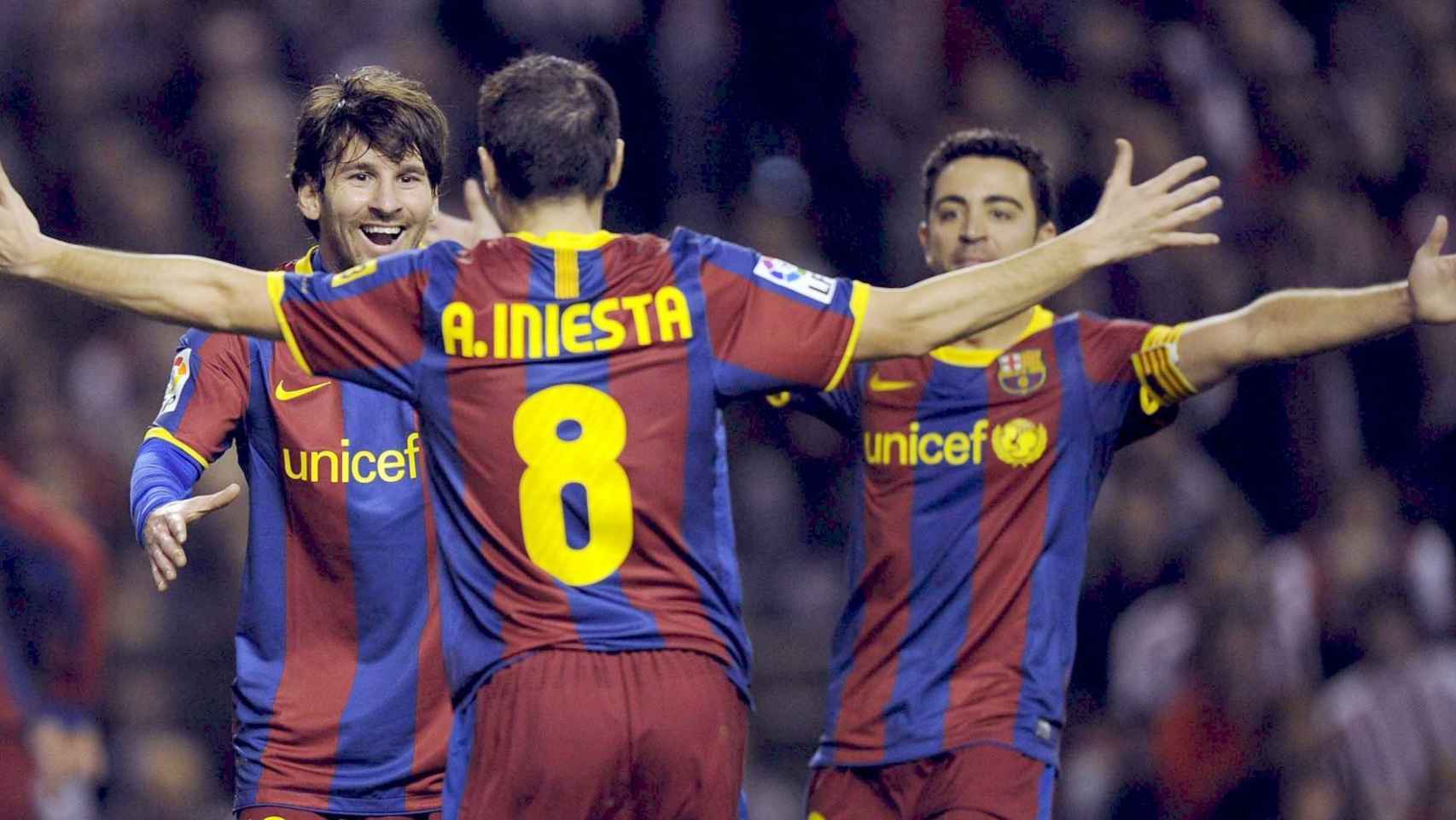 Messi, Iniesta y Xavi celebran un gol del Barça / EFE