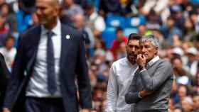Quique Setién durante la victoria del Betis frente al Madrid de Zidane / EFE