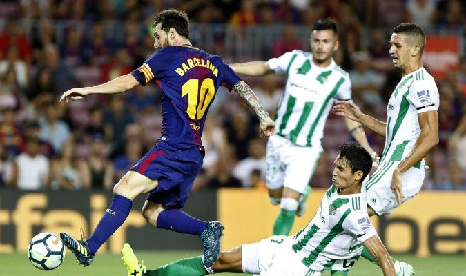 Leo Messi durante un Barça-Betis / EFE