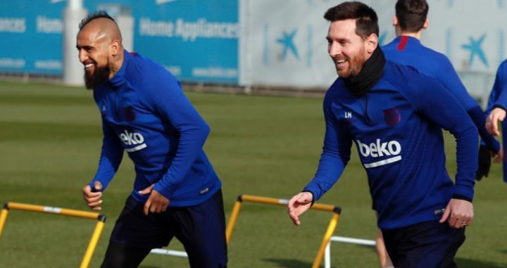 Arturo Vidal entrena con Leo Messi / Redes