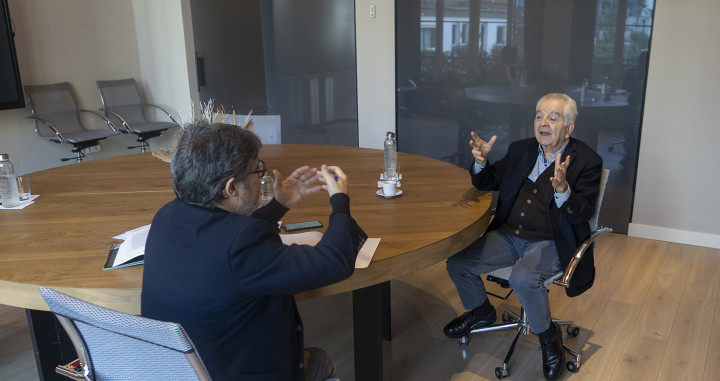 Borja Riquer y Manel Manchón durante la entrevista para 'Letra Global' / LENA PRIETO (LG)