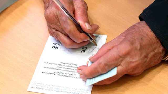 Papeleta para votar en el referéndum del 1-O en Cataluña / EFE