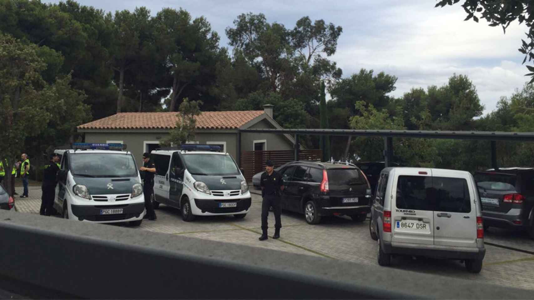 La Guardia Civil registra la casa del empresario Gustavo Buesa