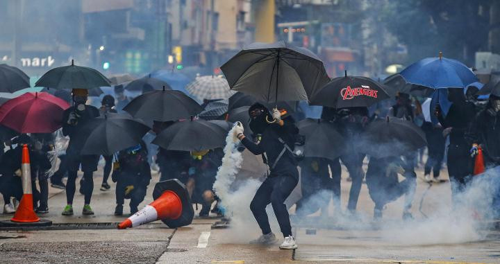 Disturbios durante las manifestaciones en Hong Kong / EFE