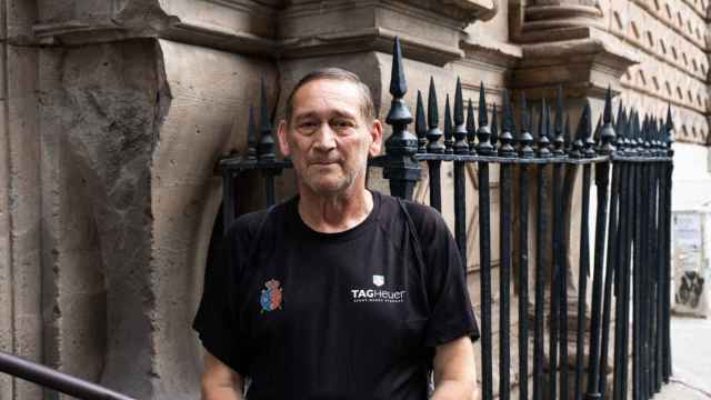 Rafael, vecino del Raval, recuerda cómo vivió los atentados del 17A / LUIS MIGUEL AÑÓN (CG)