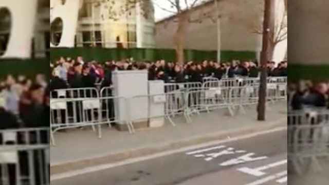 Colas para coger un taxi en el Mobile World Congress (MWC) de Barcelona / CG