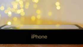 Caja donde se encuentra el último iPhone de Apple / Tim Alex en UNSPLASH