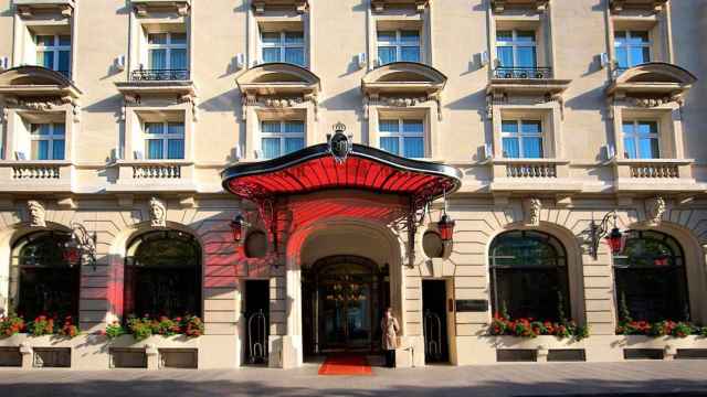 Así es el Hotel Royal Monceau, la nueva casa de Messi en París /RAFFELS