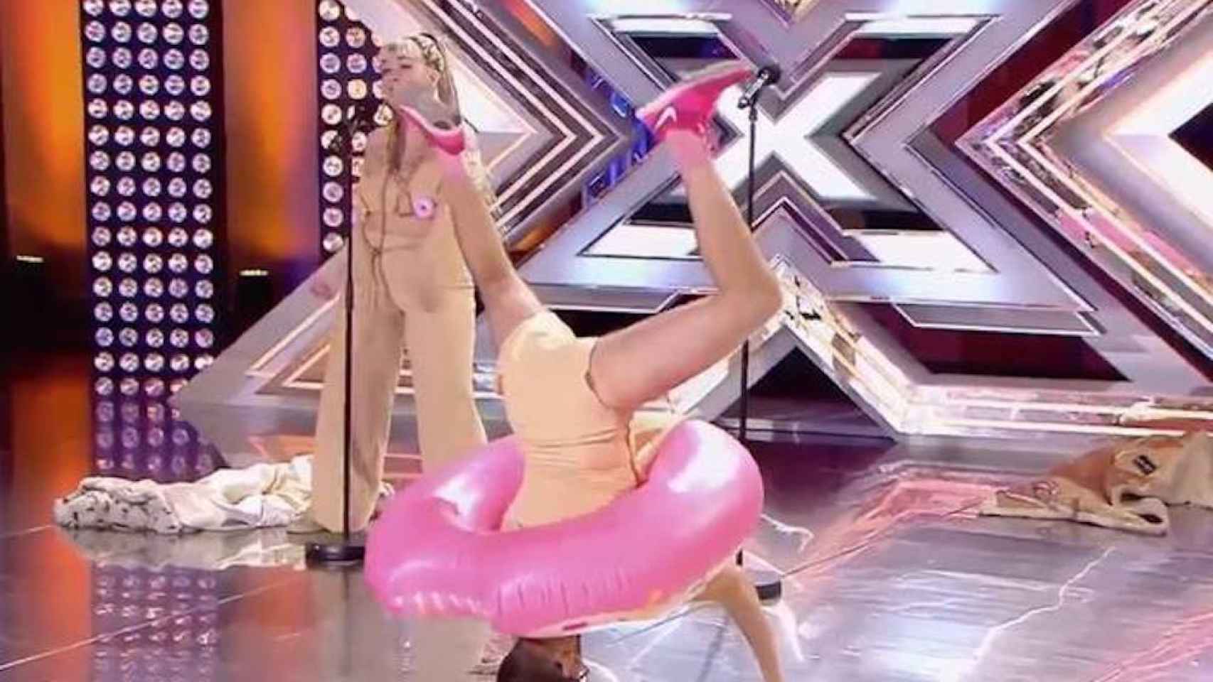 Una foto del baile de la canción 'Cómeme el donut' de Factor X