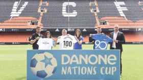 Una foto de la presentación de la Danone Nations Cup en Mestalla