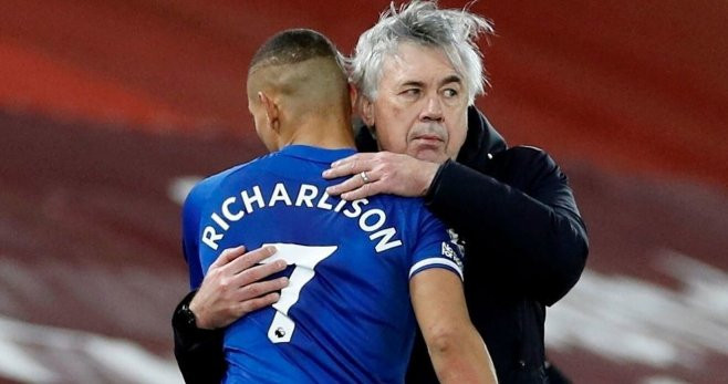 Ancelotti y Richarlison en el Everton / EFE