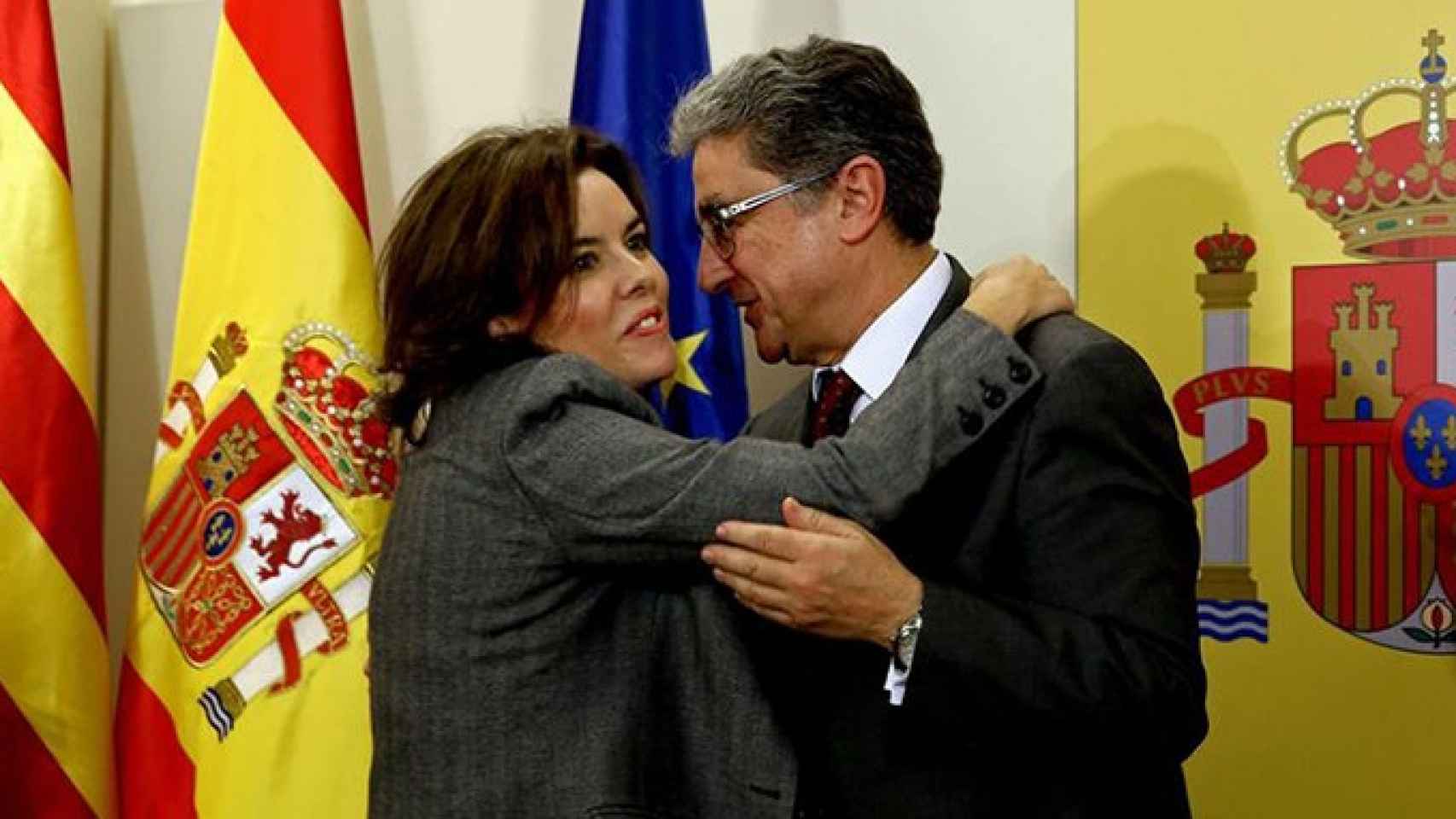 La vicepresidenta española Soraya Sáenz de Santamaría y el delegado del Gobierno en Cataluña, Enric Millo / EFE