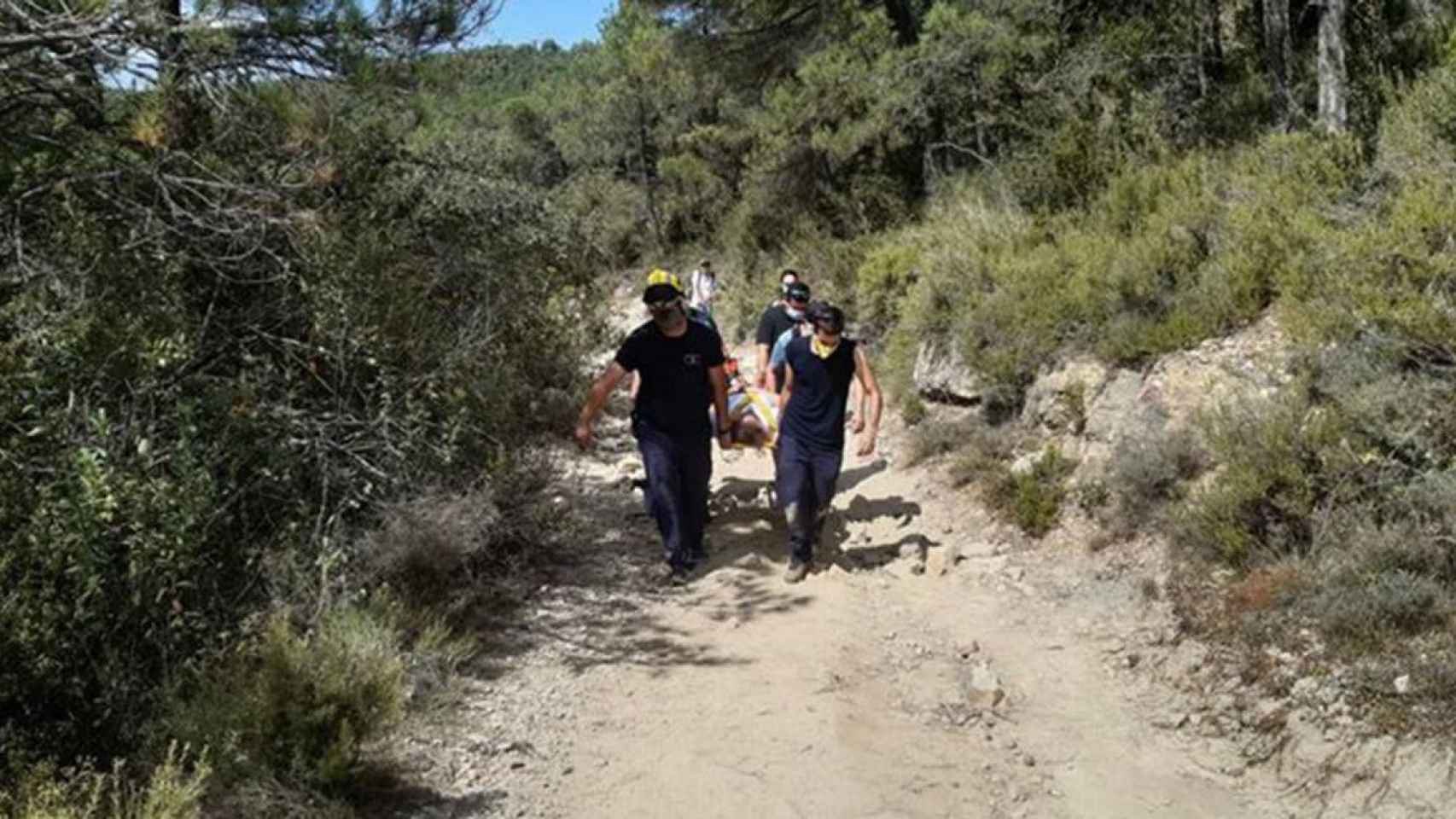 Uno de los rescates de montaña de Bomberos de la Generalitat ha sido en Febró (Tarragona) / BOMBERS