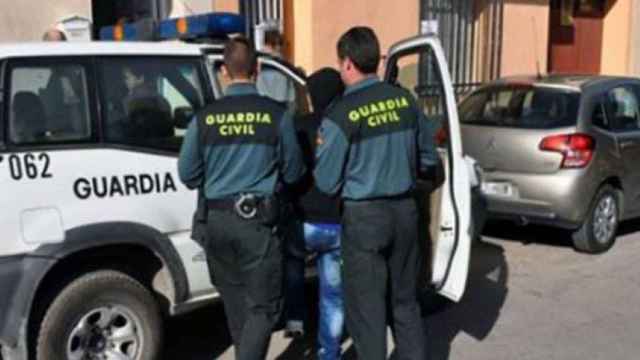 Una foto de archivo de la Guardia Civil en un arresto Detenido autor tiroteo bar Valladolid
