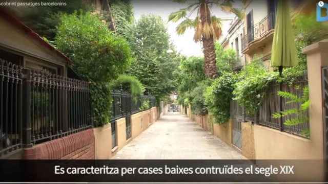 Imagen del vídeo del Ayuntamiento de Barcelona en el que informaba sobre el libro de pasajes de Neus Bergua / CG