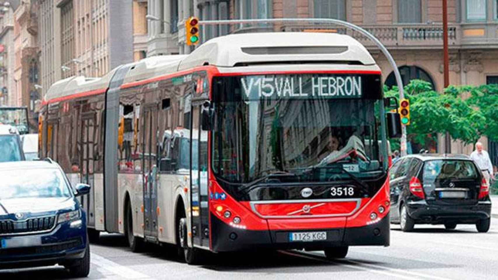 Uno de los nuevos autobuses de Barcelona / TMB