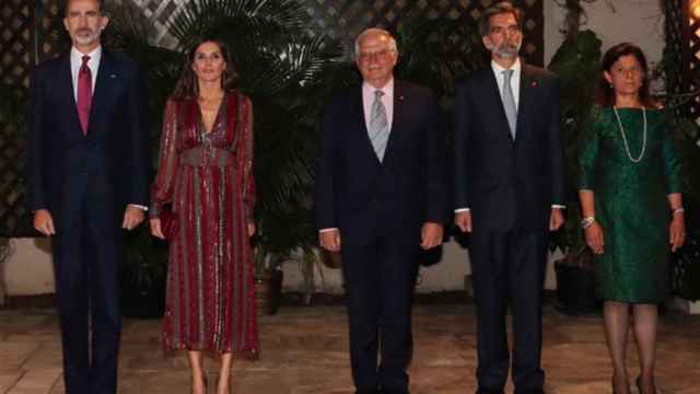 La reina Letizia con el rey Felipe