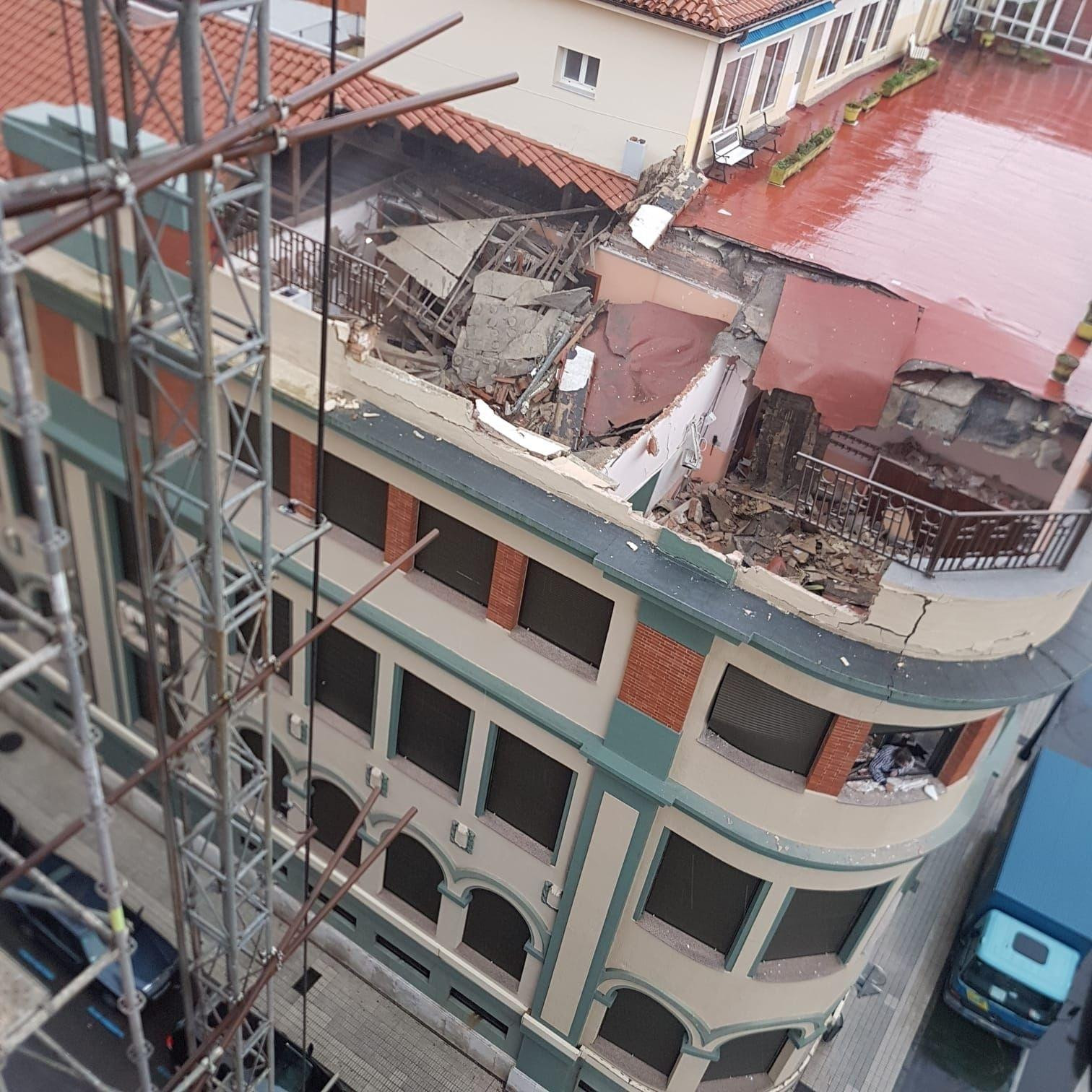 Derrumbe de un techo de un colegio de Gijón / AYUNTAMIENTO