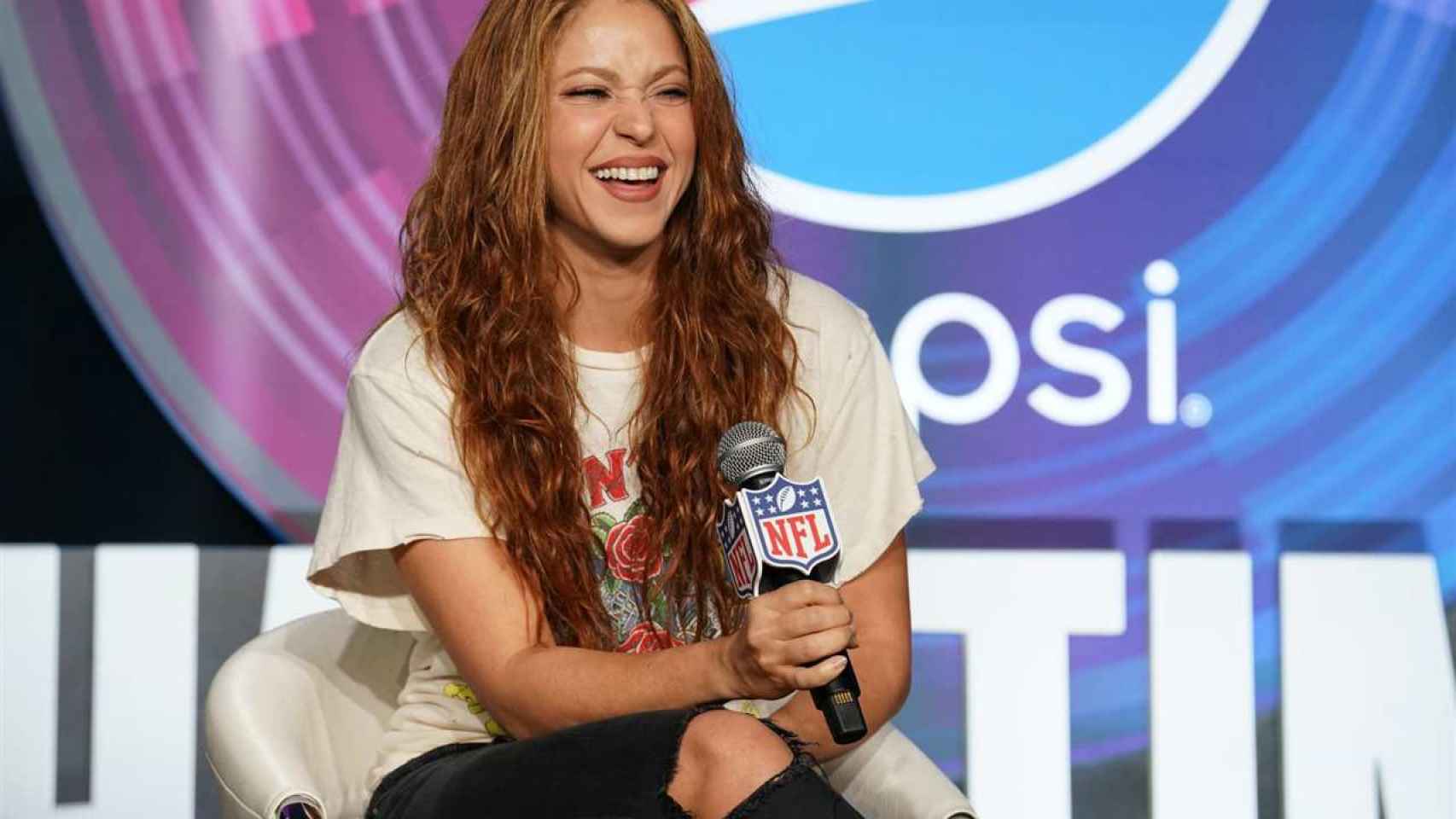 Shakira en una entrevista por la Super Bowl