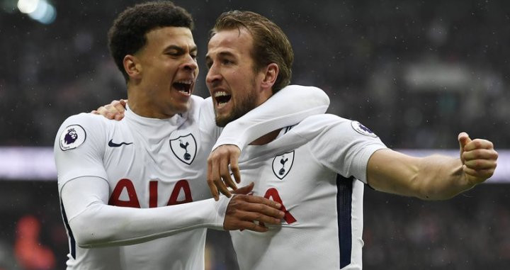 Dele Alli y Harry Kane celebran un gol con el Tottenham / EFE