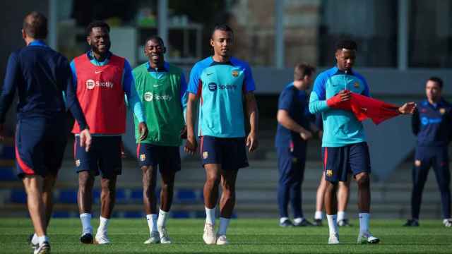Los jugadores del Barça, en un entrenamiento en la Ciutat Esportiva Joan Gamper / FCB