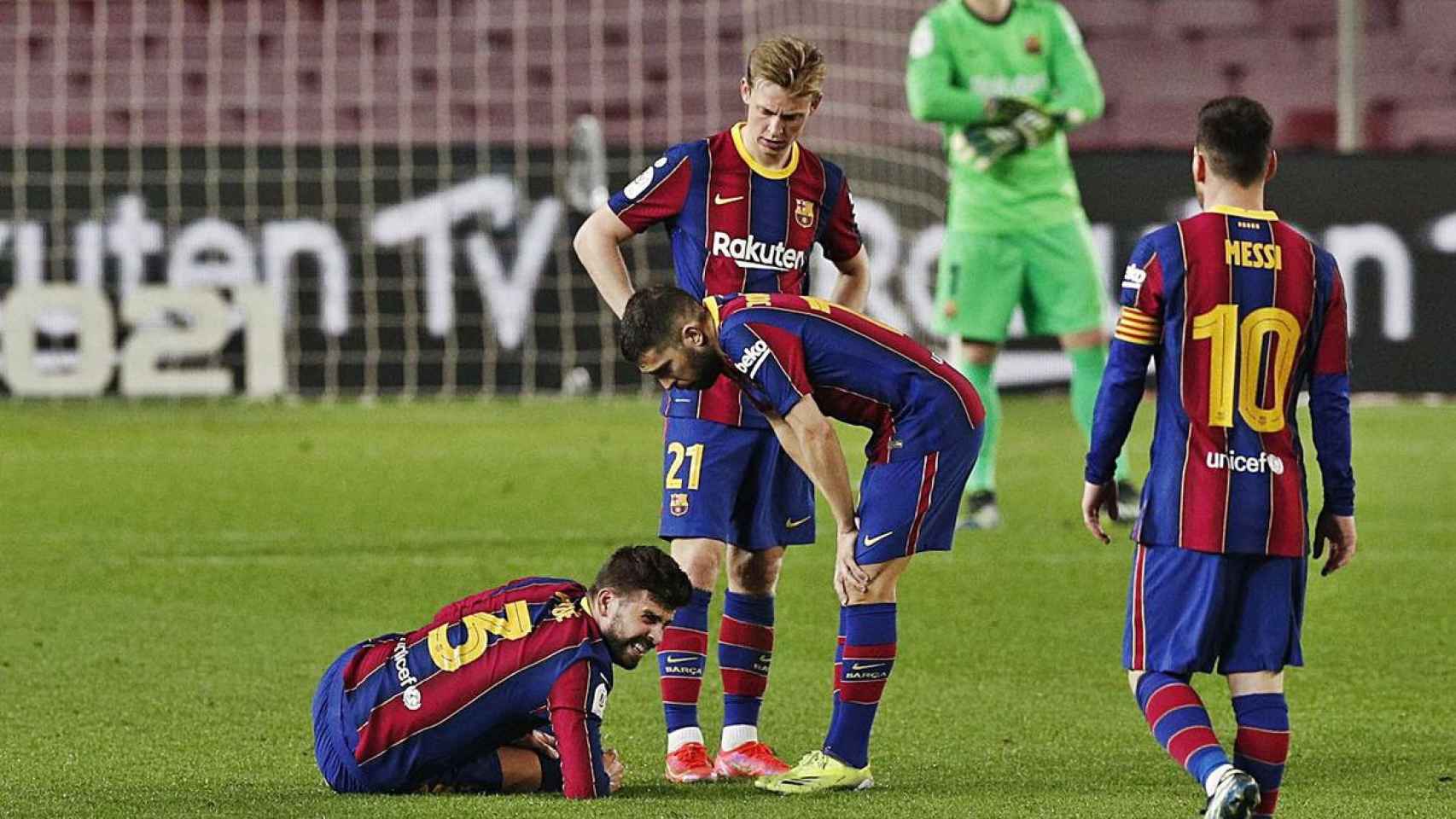 Messi y Piqué en un partido del Barça / EFE