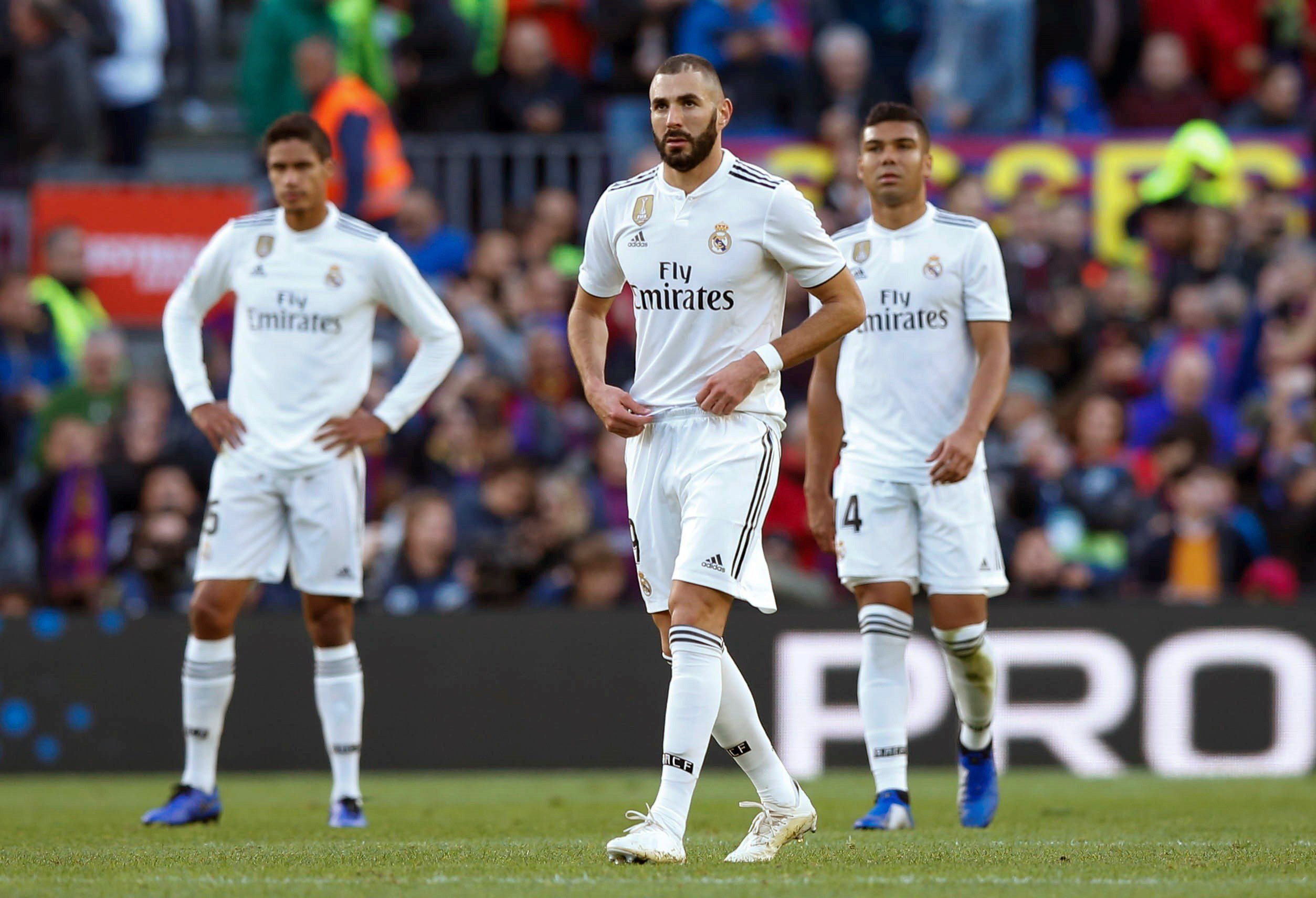 Los jugadores del Real Madrid se lamentan tras una derrota en Liga | EFE