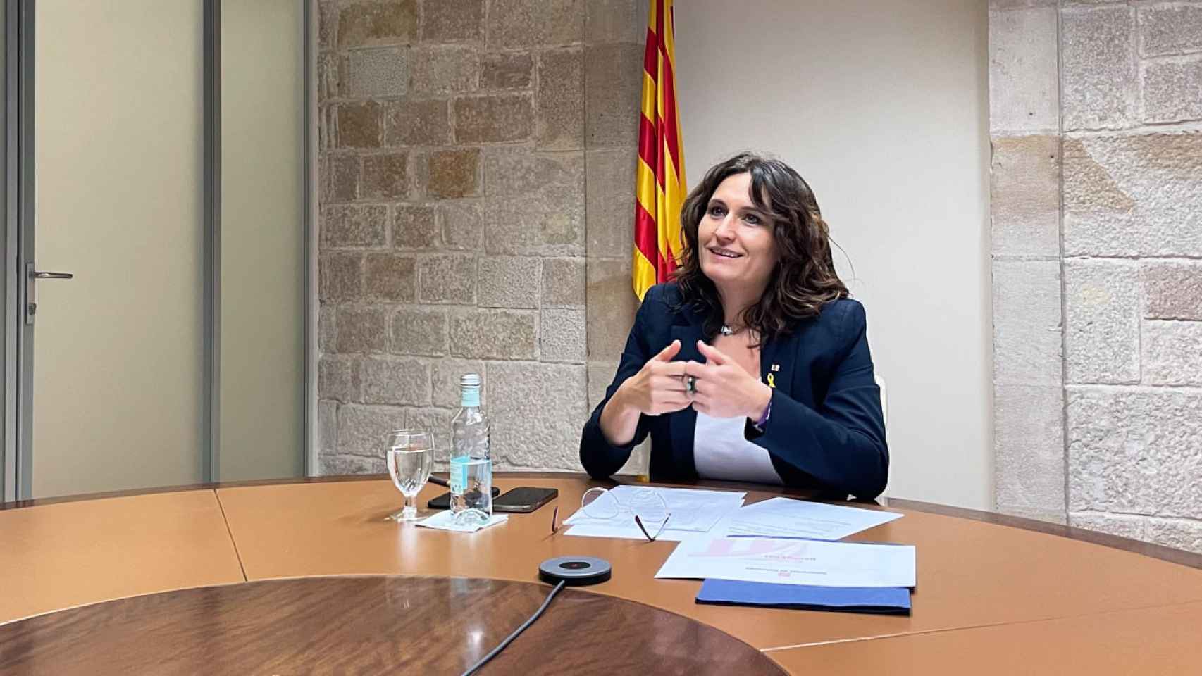 Laura Vilagrà, consejera catalana de Presidencia, en una sesión de trabajo / EP