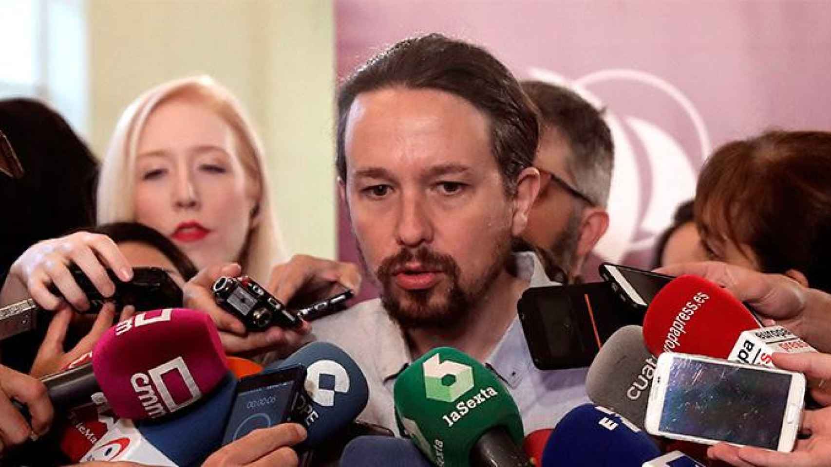 Pablo Iglesias (Podemos) en una imagen de archivo realizando declaraciones a los medios / EFE