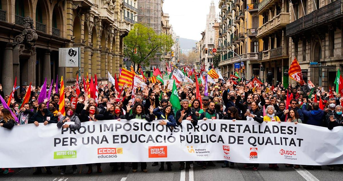 Manifestación de los profesores, quienes no verán mejoradas sus condiciones durante el próximo curso / Luis Miguel Añón (CG)