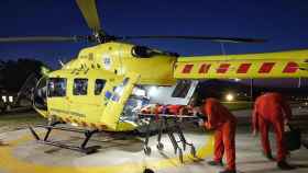 Uno de los helicópteros medicalizados del SEM para pacientes graves y críticos / EP