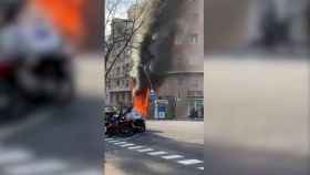 Incendio en una tienda del barrio La Salut en Barcelona / TWITTER