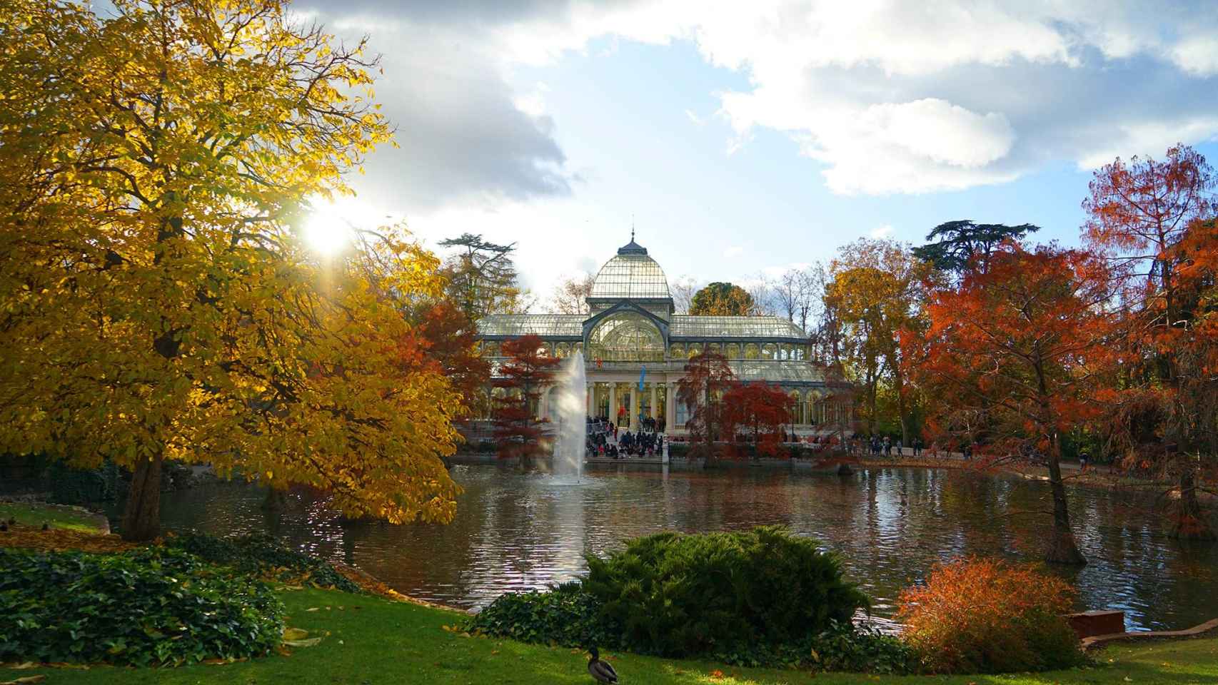 Palacio de Cristal en el parque del Retiro de Madrid / YOLANDA CARDO