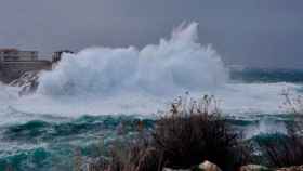 Imagen del temporal que azota este lunes a la isla balear de Menorca / Itziar
